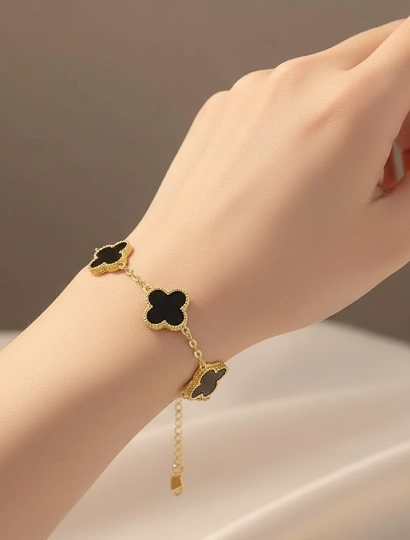 Four leaf clover bracelet black 316L anti tarnish jewellery