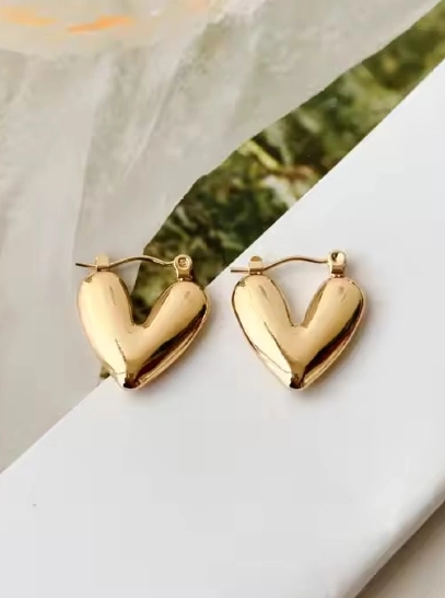 Minimalist Heart Shaped Hoop Earring Stainless Steel 316L anti tarnish stainless steel Earrings