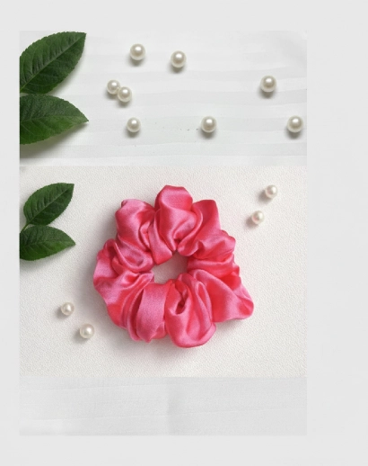 Satin Scrunchie-  Metallic Pink 316L anti tarnish stainless steel Scrunchies