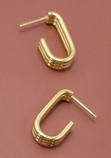 Stainless Steel Huggie Hoop Earring J-Shaped. 316L anti tarnish stainless steel Earrings