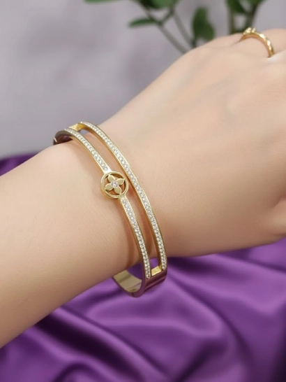 Stone studded flower bangle 316L anti tarnish jewellery