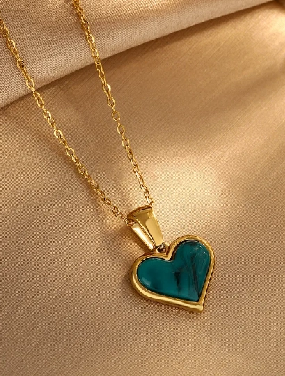 green heart necklace  316L anti tarnish jewellery